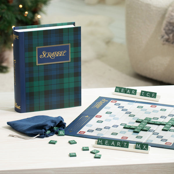 Scrabble Holiday Bookshelf Edition