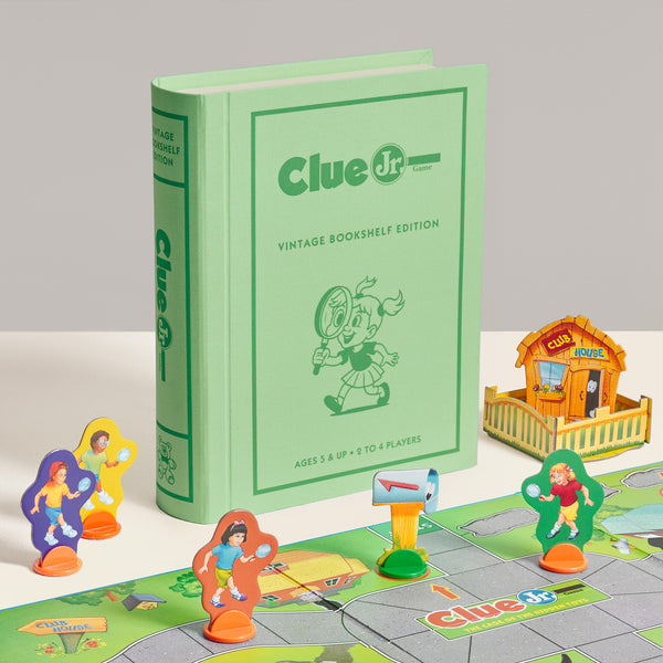 Clue Jr Vintage Bookshelf Edition