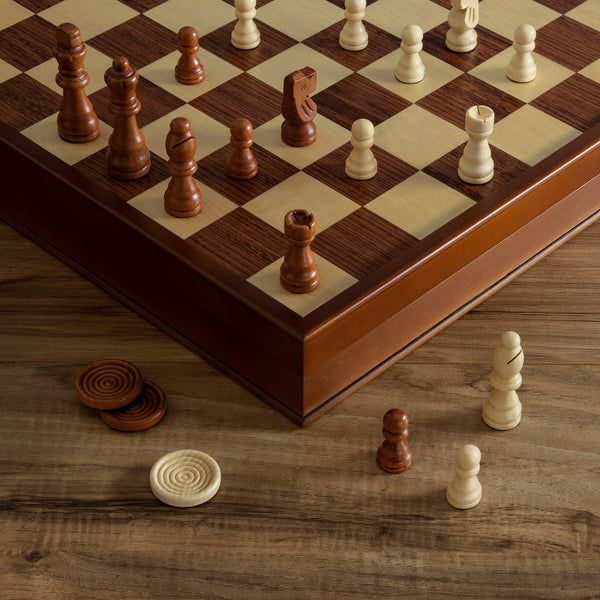 Chess & Checkers Deluxe Edition – Close Up View
